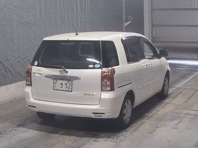 TOYOTA RAUM