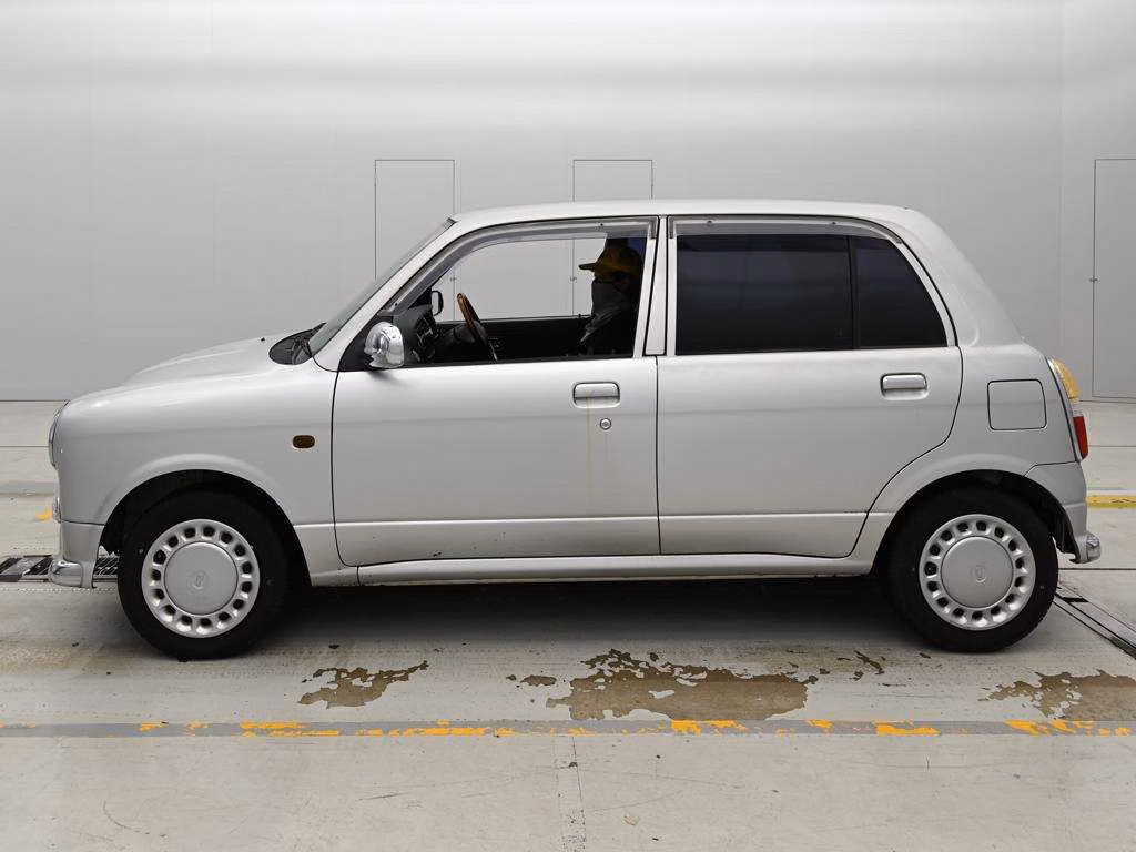 DAIHATSU MIRA GINO
