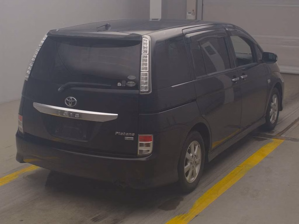 TOYOTA ISIS