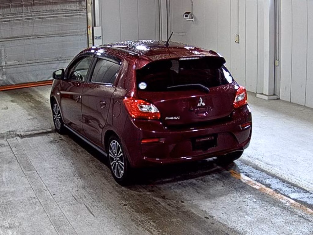 MITSUBISHI MIRAGE