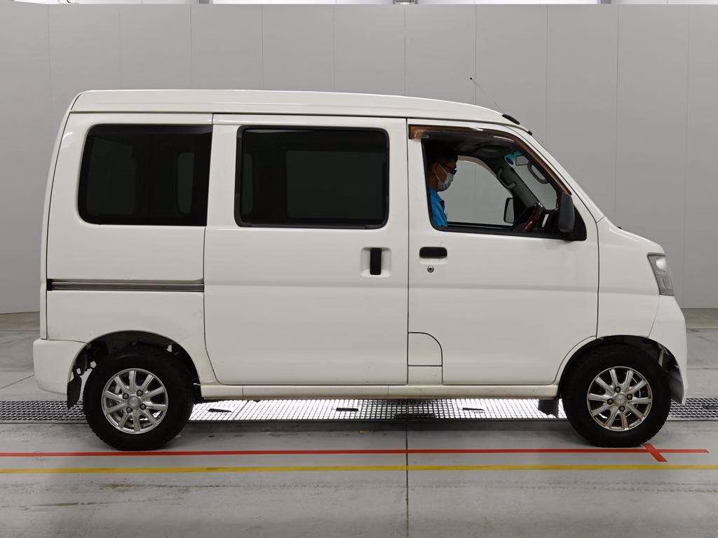 SUBARU SAMBAR