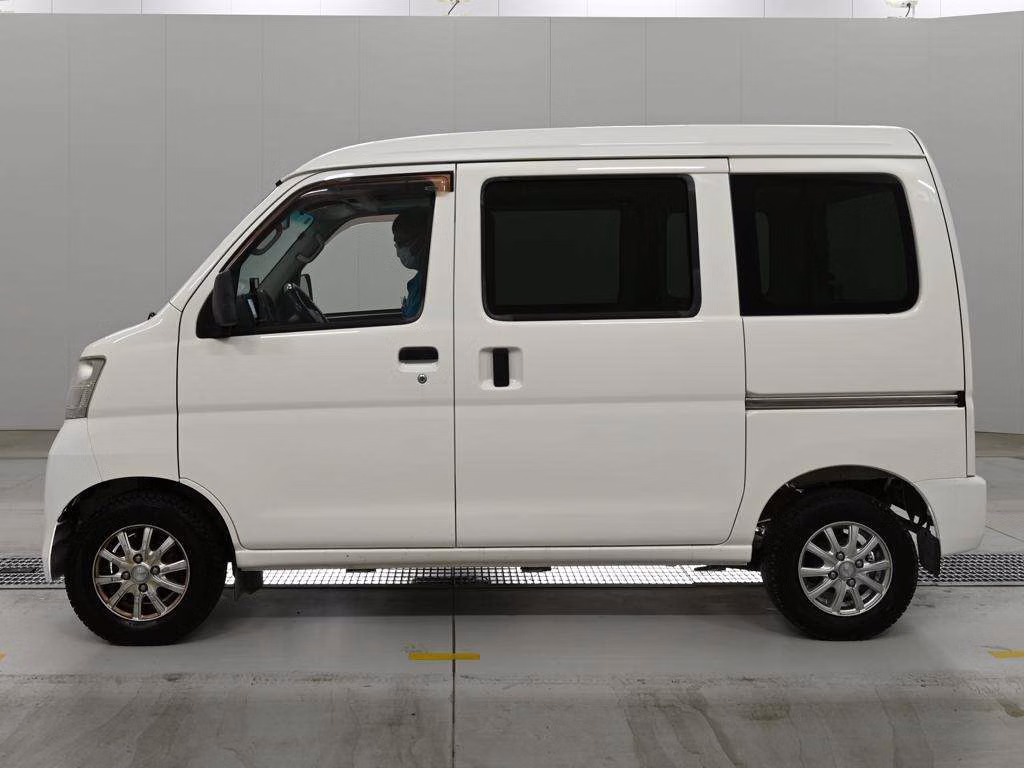SUBARU SAMBAR