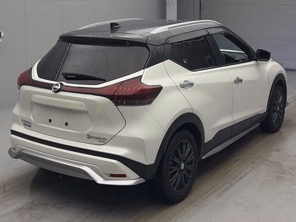 NISSAN KICKS