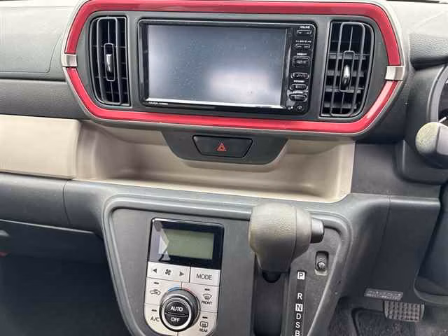 DAIHATSU BOON