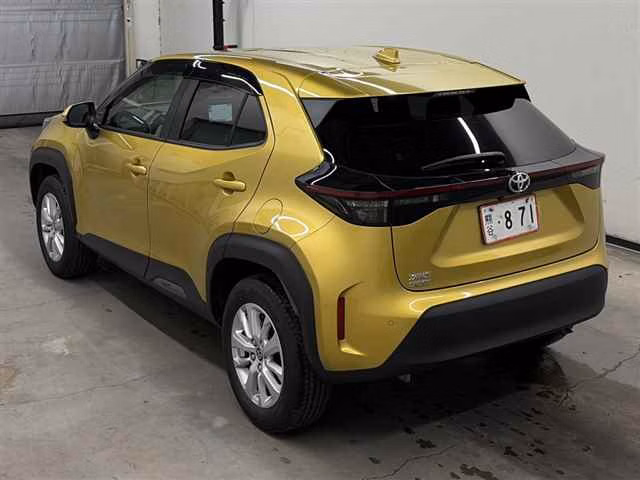 TOYOTA YARIS CROSS