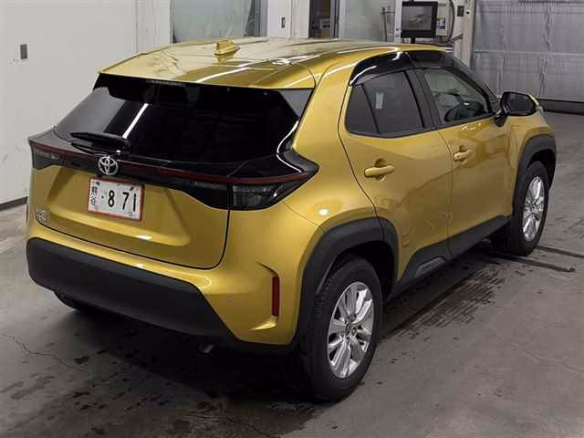 TOYOTA YARIS CROSS
