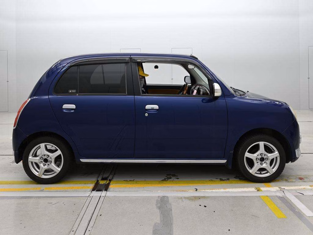 DAIHATSU MIRA GINO