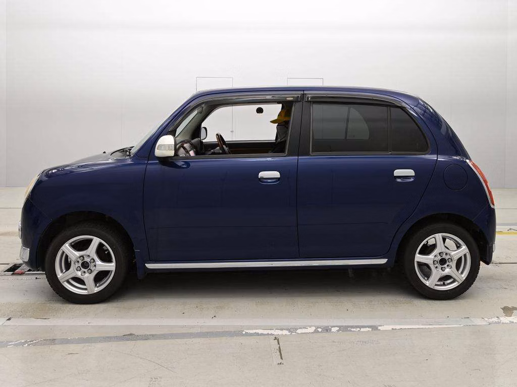 DAIHATSU MIRA GINO