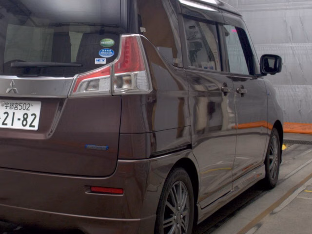 MITSUBISHI DELICA D:2