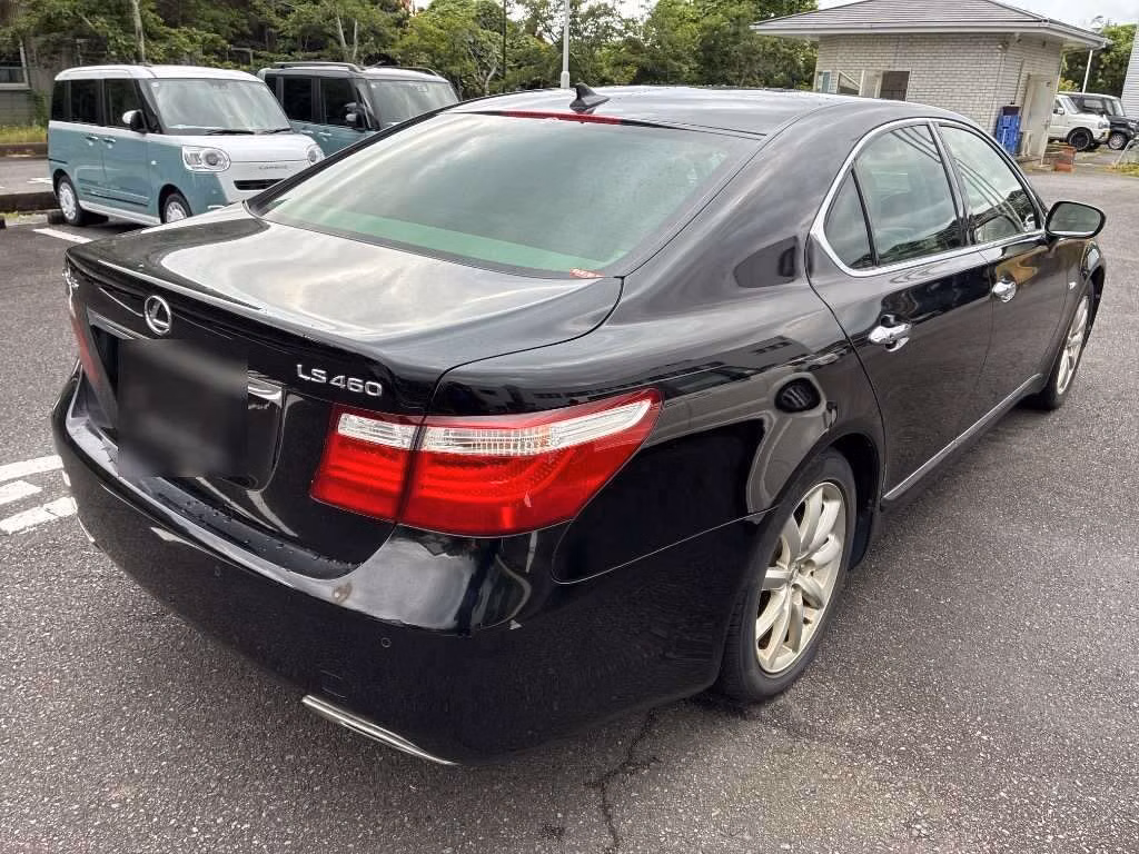 LEXUS LS460