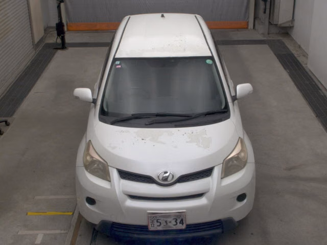 TOYOTA IST