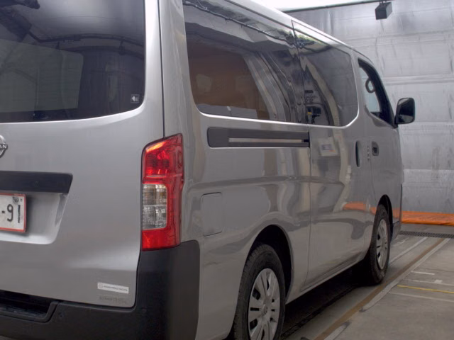 NISSAN CARAVAN