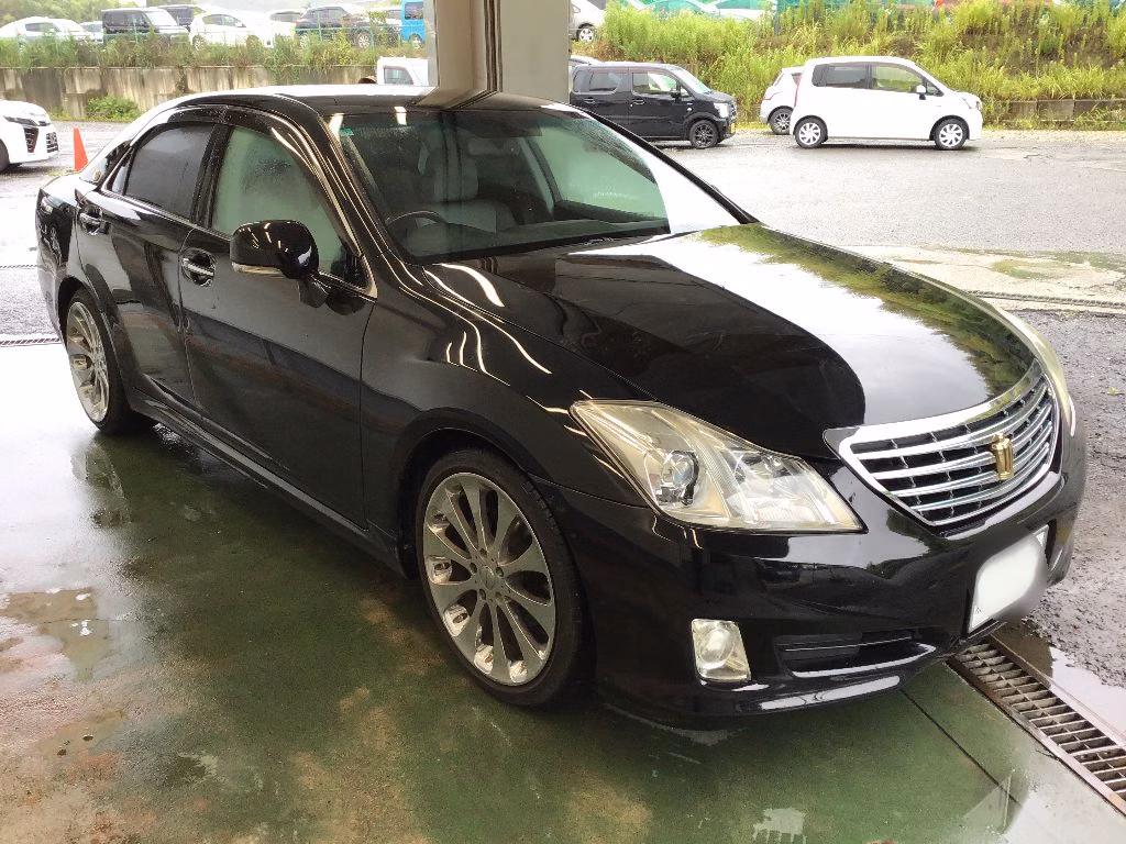 TOYOTA CROWN
