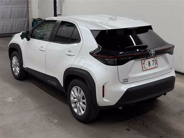TOYOTA YARIS CROSS