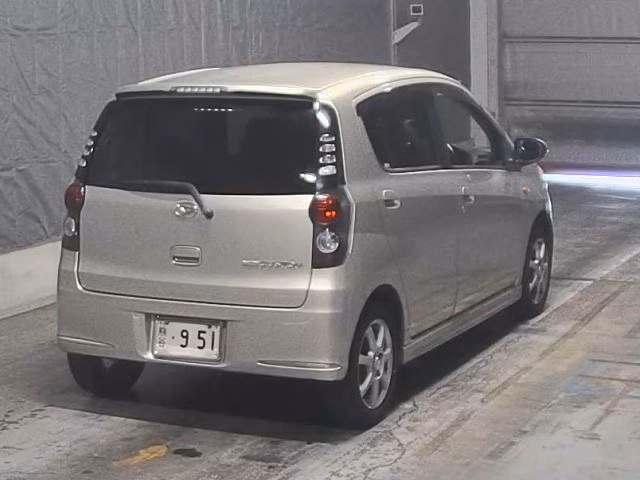 DAIHATSU MIRA