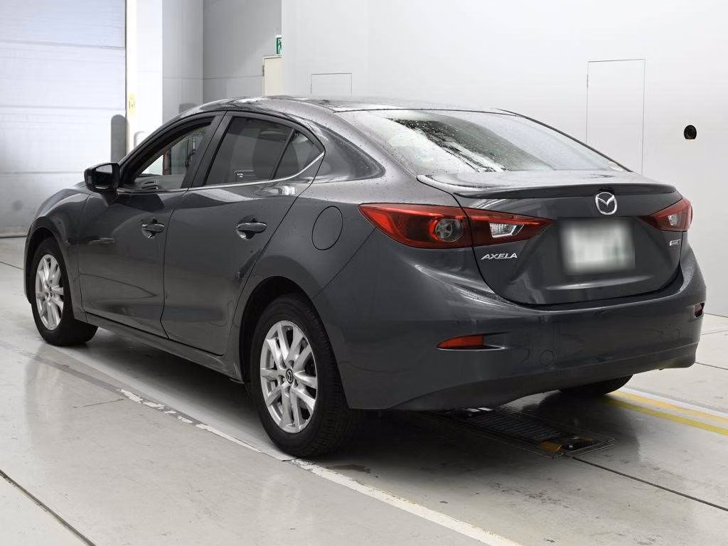 MAZDA AXELA