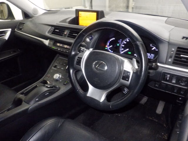 LEXUS CT200H