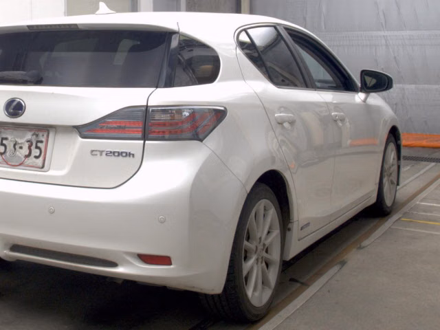 LEXUS CT200H