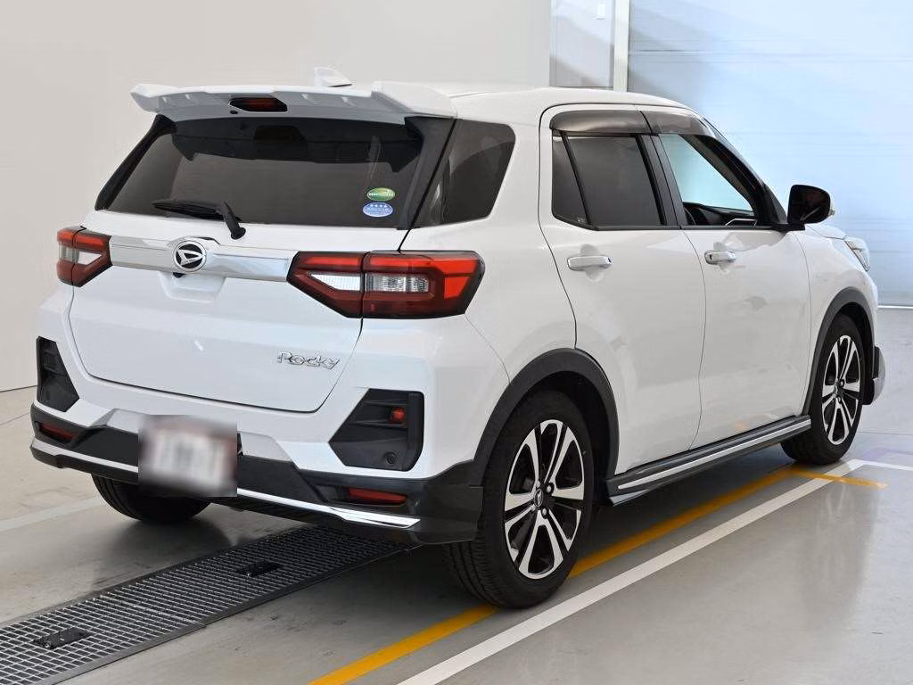 DAIHATSU ROCKY