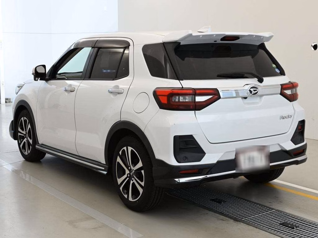 DAIHATSU ROCKY