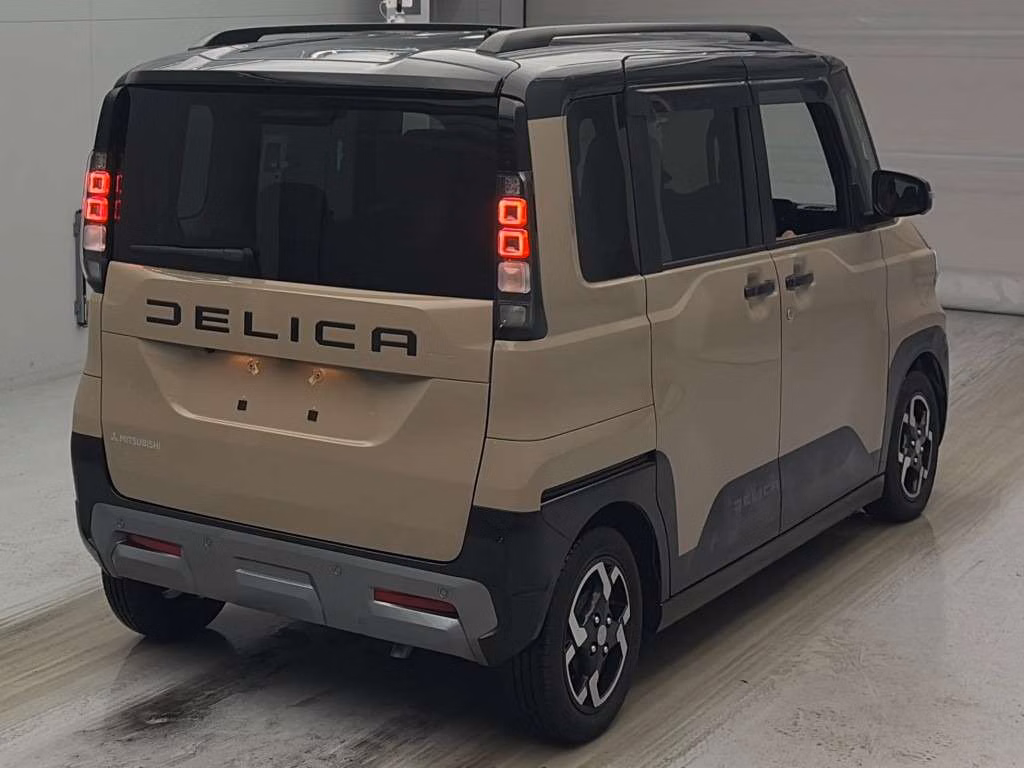 MITSUBISHI DELICA MINI