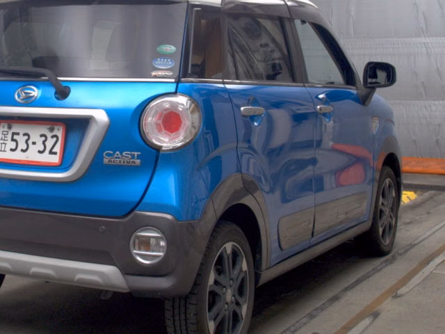 DAIHATSU CAST