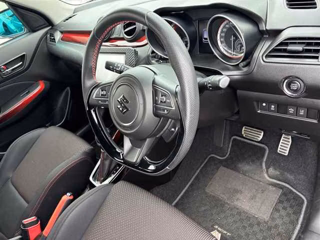 SUZUKI SWIFT