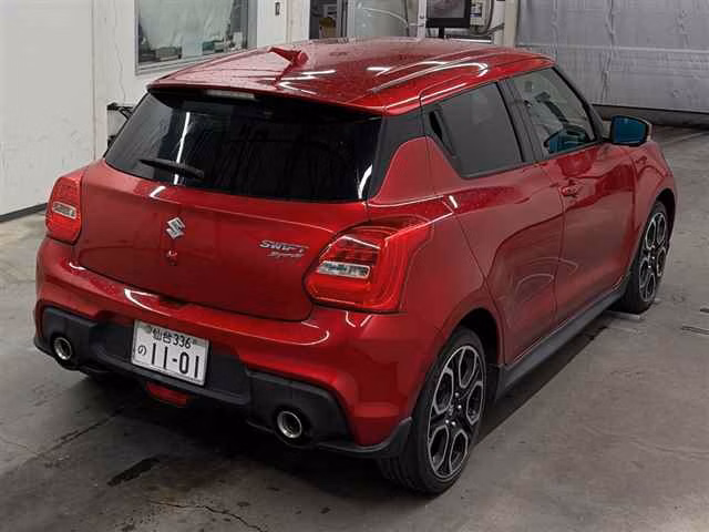 SUZUKI SWIFT