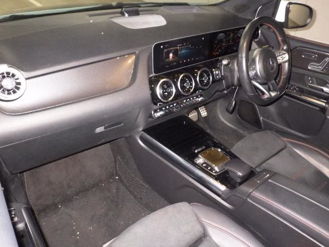 MERCEDES-BENZ B-CLASS