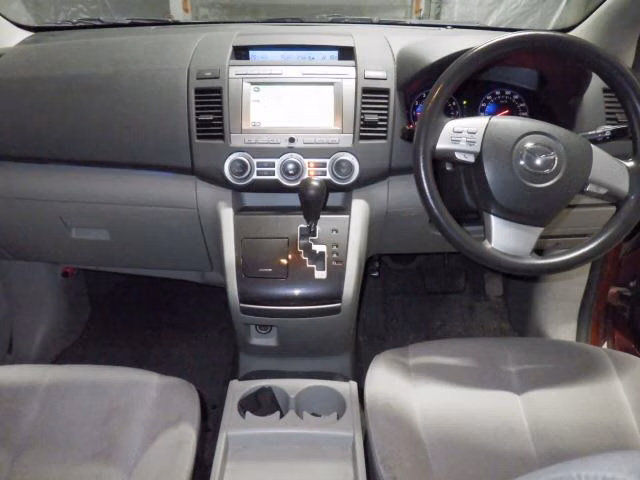 MAZDA MPV
