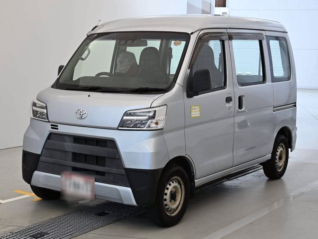 TOYOTA PIXIS VAN