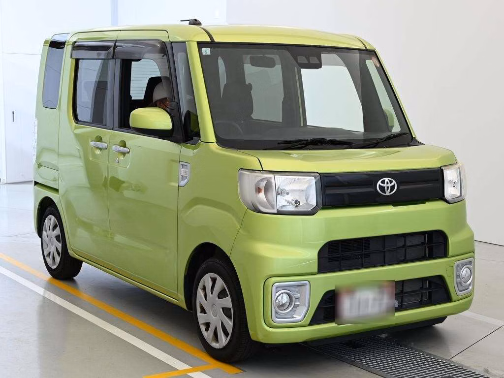 TOYOTA PIXIS MEGA
