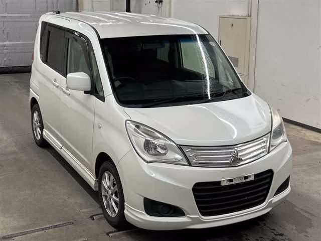 MITSUBISHI DELICA D:2
