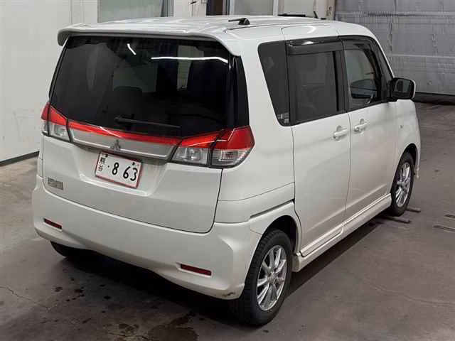 MITSUBISHI DELICA D:2