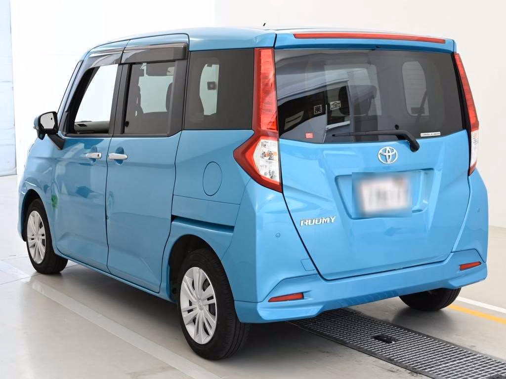 TOYOTA ROOMY
