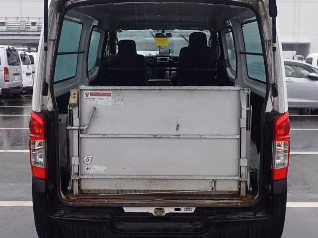 NISSAN NV350 CARAVAN