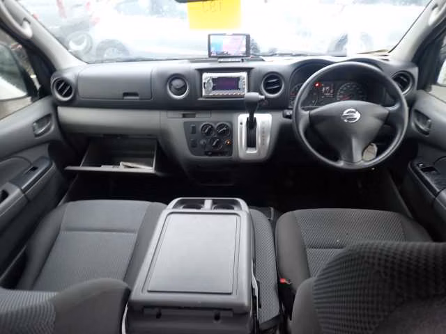 NISSAN NV350 CARAVAN