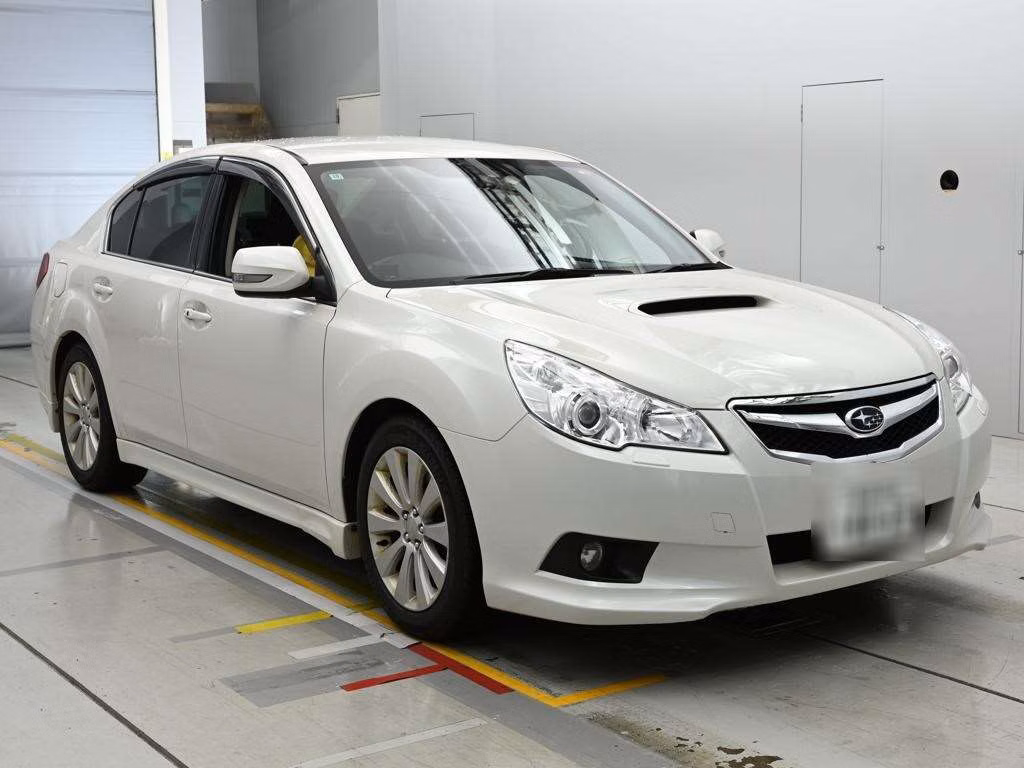 SUBARU LEGACY B4