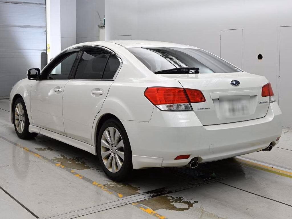 SUBARU LEGACY B4