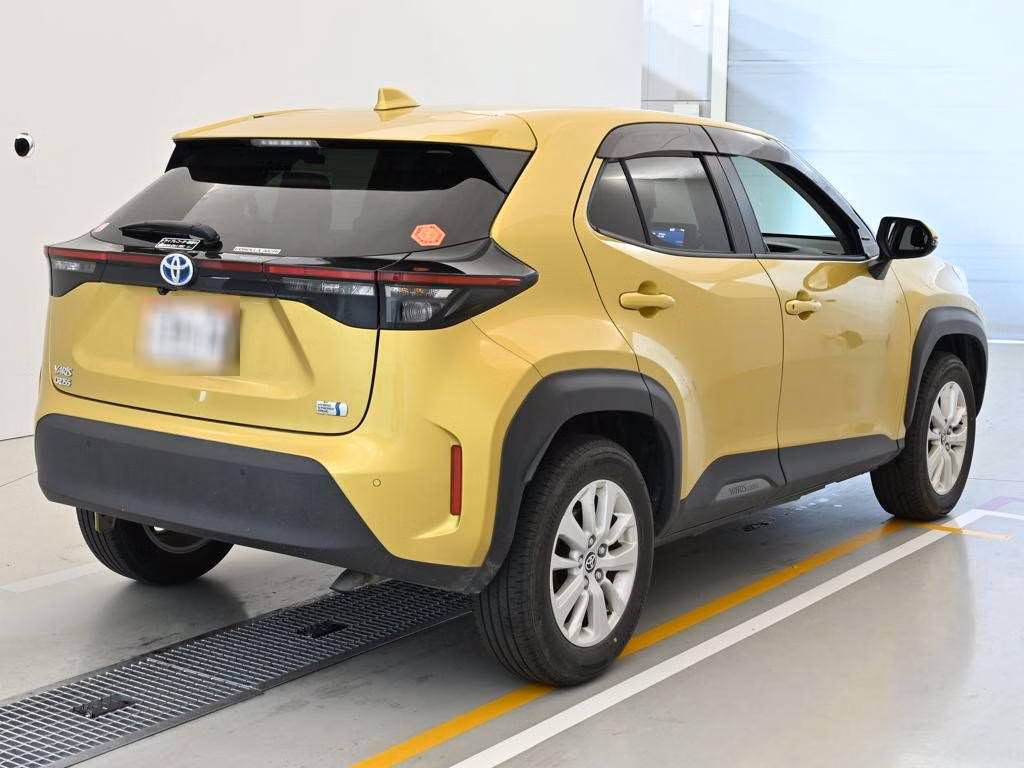TOYOTA YARIS CROSS