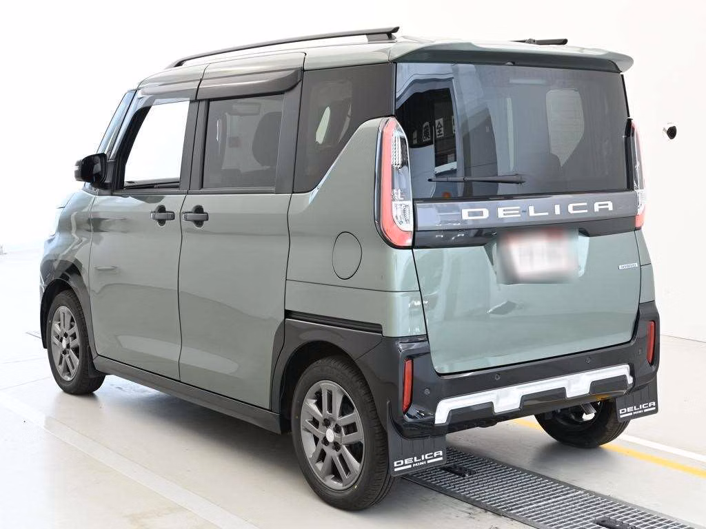 MITSUBISHI DELICA MINI
