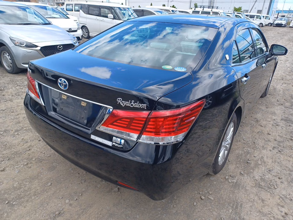 TOYOTA CROWN
