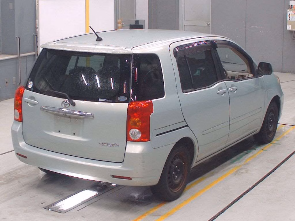 TOYOTA RAUM