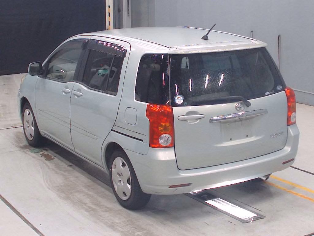 TOYOTA RAUM