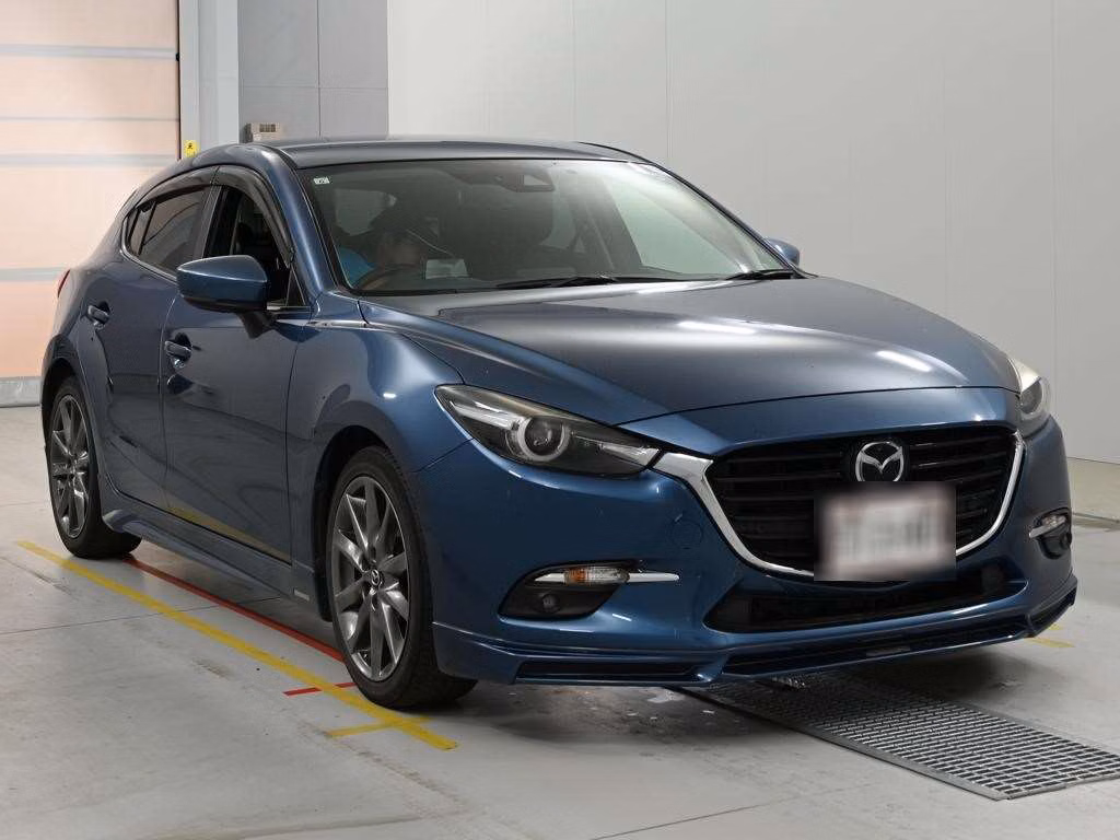 MAZDA AXELA