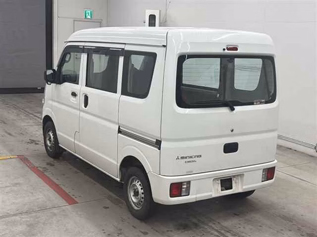 MITSUBISHI MINICAB