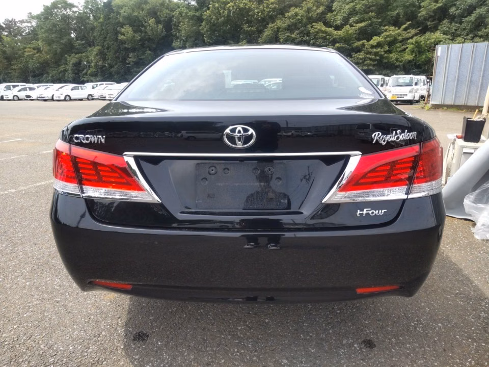 TOYOTA CROWN