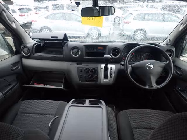 NISSAN NV350 CARAVAN