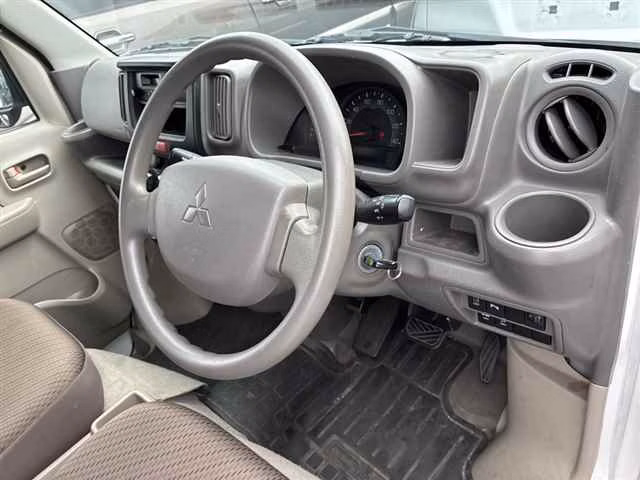 MITSUBISHI MINICAB