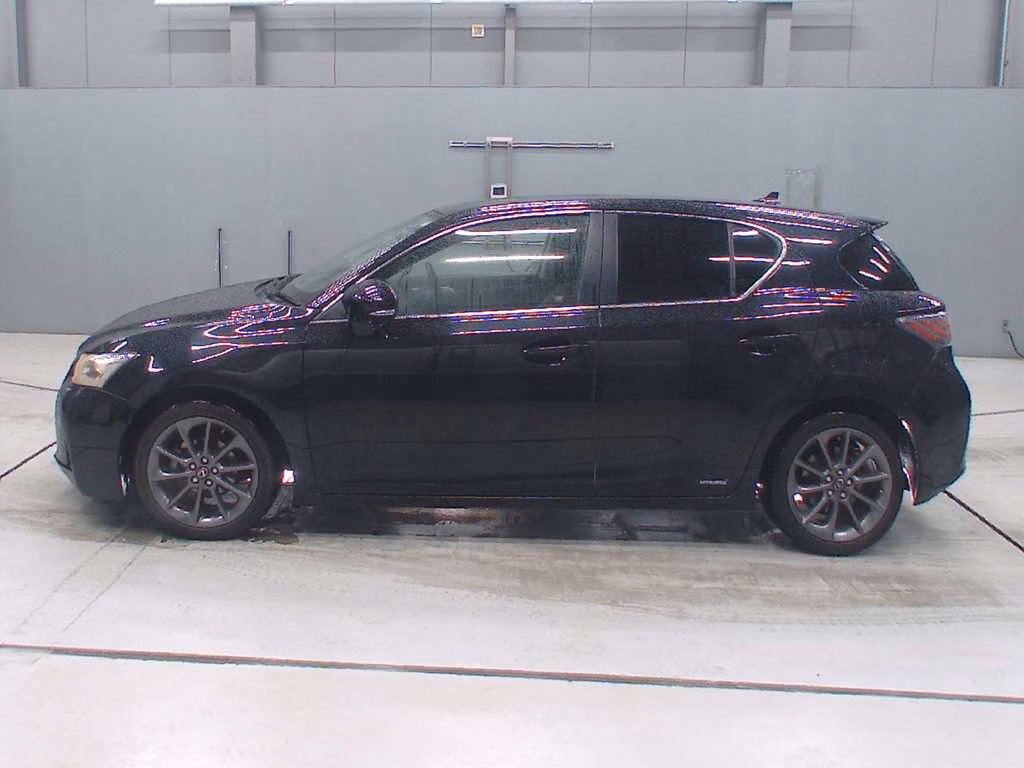 LEXUS CT200H